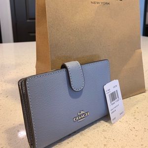 coach blue wallet